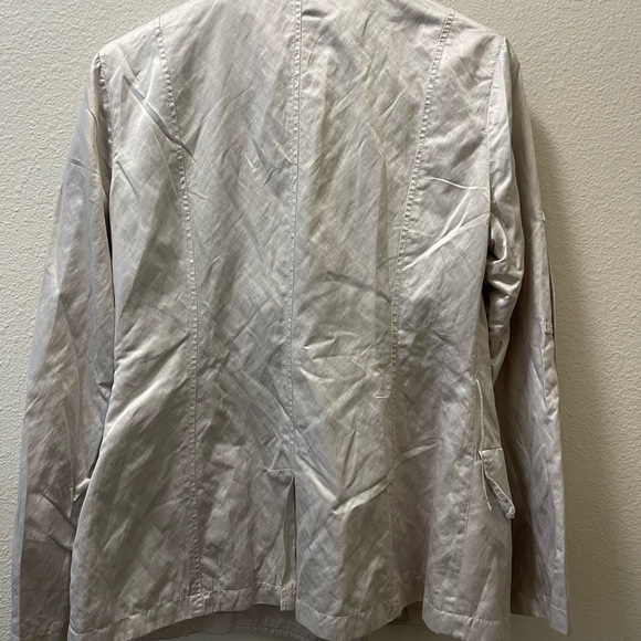 White House Black Market Cream Jacket - Picture 3 of 4